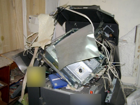 На Полтавщине с помощью газа взорвали банкомат в здании сельсовета