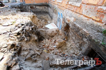 В Кременчуге начали реконструкцию бывшей школы под Центр админуслуг