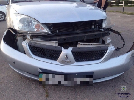 На блюдечке: пьяный кременчужанин въехал в забор возле управления патрульной полиции