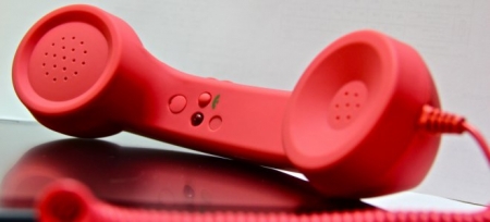 Денег нет, телефона нет. За консультацией в районный ЦПАУ нужно приходить лично Денег нет, телефона нет. За консультацией в районный ЦПАУ нужно приходить лично