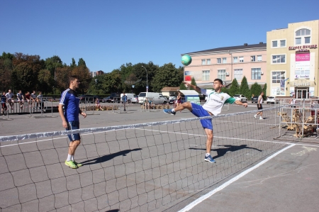 Команда «Зозуля» виграла перший турнір з тенісболу «Кременчуцький Вімблдон»