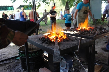 До кременчуцької кузні запрошують переселенців та ветеранів АТО До кременчуцької кузні запрошують переселенців та ветеранів АТО