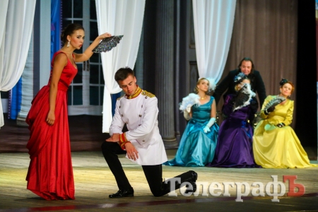 Кременчугские зрители стали свидетелями самоубийства на сцене ГДК Кременчугские зрители стали свидетелями самоубийства на сцене ГДК