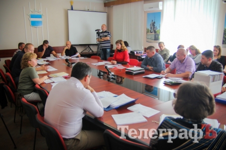 Депутаты решили не преследовать бойцов АТО, которые жгли шины на площади Победы в Кременчуге