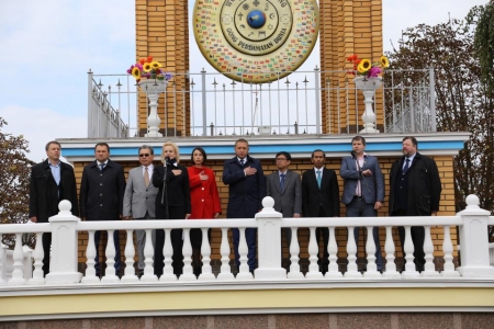 Сегодня кременчугскому Гонгу Мира исполнилось 6 лет