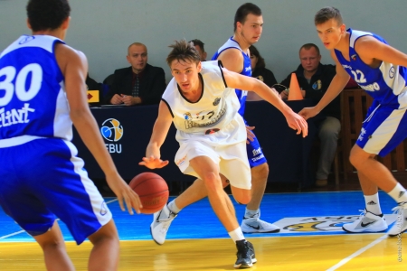 «Кремінь» покидає Кубок України після поразки від «Дніпра» «Кремінь» покидає Кубок України після поразки від «Дніпра»