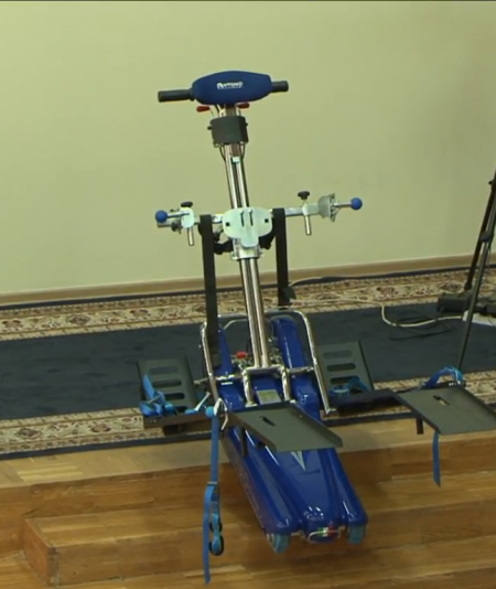 Кременчуг закупил два лестничных подъемника для инвалидов-колясочников Кременчуг закупил два лестничных подъемника для инвалидов-колясочников