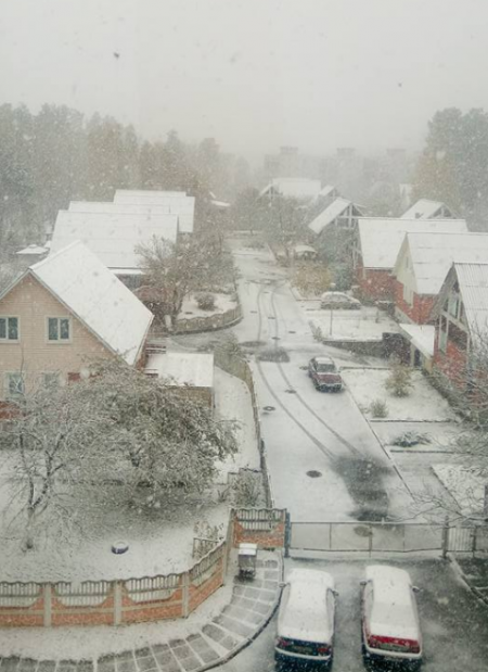 Київщину вже засипає снігом