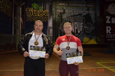 Батько і син з Кременчука стали чемпіонами світу з пауерліфтингу