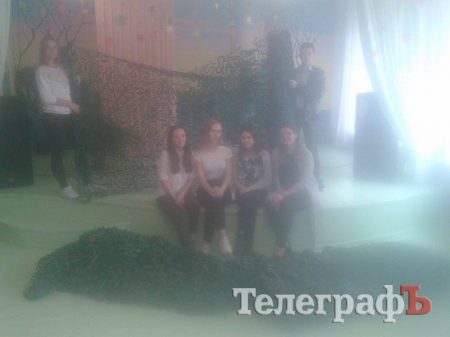 Кременчуцькі «павучки» продовжують плести маскувальні сітки