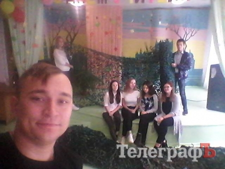 Кременчуцькі «павучки» продовжують плести маскувальні сітки Кременчуцькі «павучки» продовжують плести маскувальні сітки