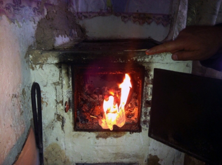 На Полтавщине погибли дедушка и внук: в доме «задымела» печь