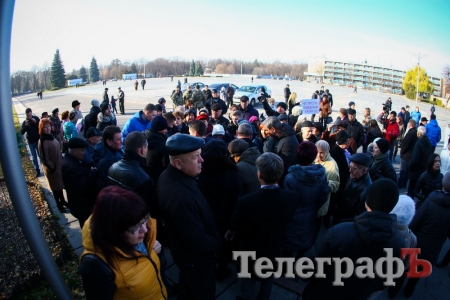 Митинг против высоких тарифов в Кременчуге раздвоился