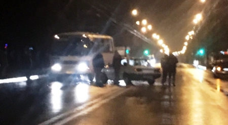 В Кременчуге Nissan врезался  в Mercedes