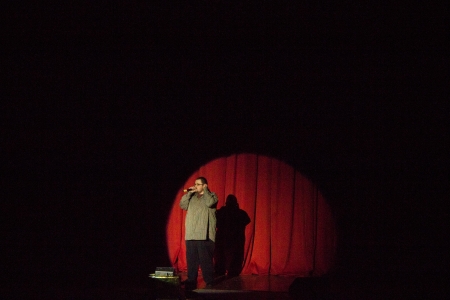 Кременчугский Тарзан, студент-ангел и тени – так началось шоу для Кременчуга