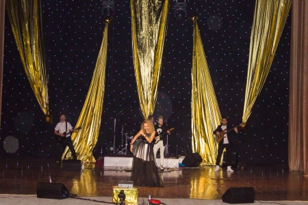 Кременчугский Тарзан, студент-ангел и тени – так началось шоу для Кременчуга