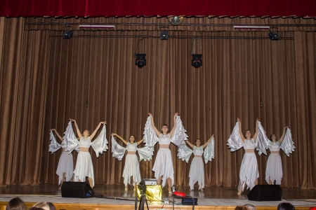 Кременчугский Тарзан, студент-ангел и тени – так началось шоу для Кременчуга
