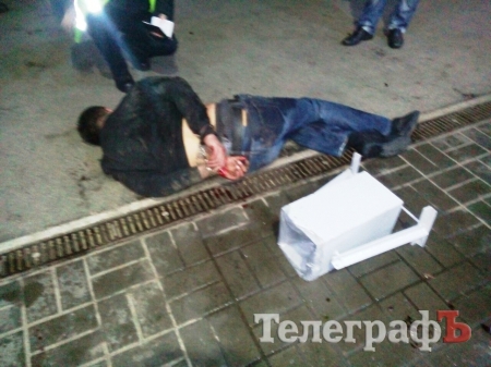 Кременчужанин задержал дебошира, который устроил на АЗС погром