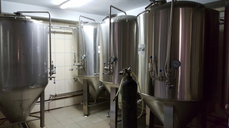Не в Кременчуге прикрыли подпольную пивоварню