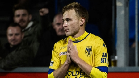 Футболіста з Кременчука Романа Безуса оштрафували на 1200 євро Футболіста з Кременчука Романа Безуса оштрафували на 1200 євро