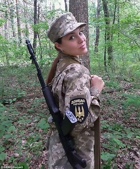 Красота спасёт мир: британский таблоид в восторге от украинок-военных