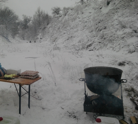 Под Кременчугом военнослужащие устроили праздничную стрельбу