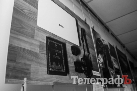 «Речовий доказ» у Кременчуці: а що б ти взяв із собою, тікаючи від війни?