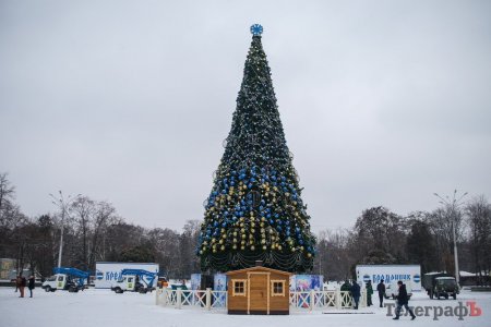 Дождались: сегодня на пл. Победы состоится открытие главной Кременчугской елочки