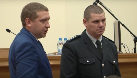 Александра Михайленко, который вёл переговоры с вооружённым гранатой и пистолетом грабителем, наградили грамотой 