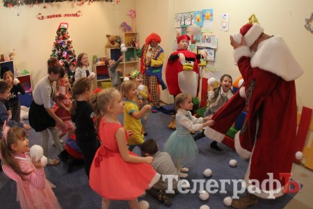 Кременчуцьку малечу привітав Дід Мороз у камуфляжі