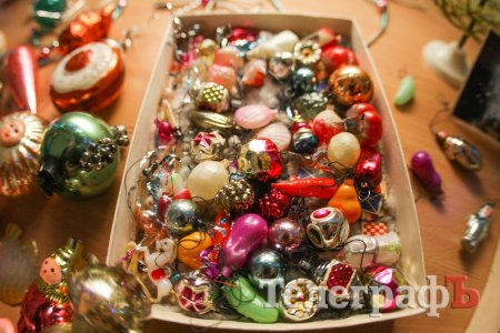 Ёлочные украшения, которым уже 60 лет