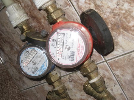 Занимательная физика: кто-кто крадёт воду в Кременчуге?