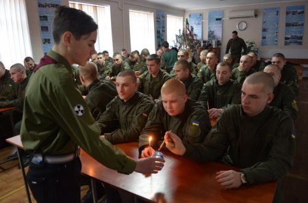 До Кременчука привезли Вифлеємський вогонь миру