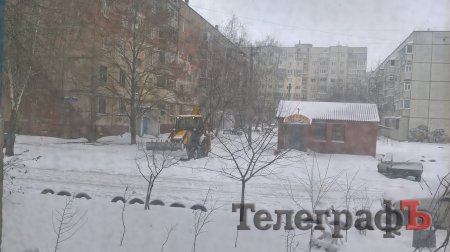 У коммунальников «вечери» не было: всю ночь чистили Кременчуг от последствий снегопада