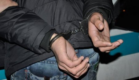 В праздничную ночь к кременчужанину в квартиру ворвался грабитель