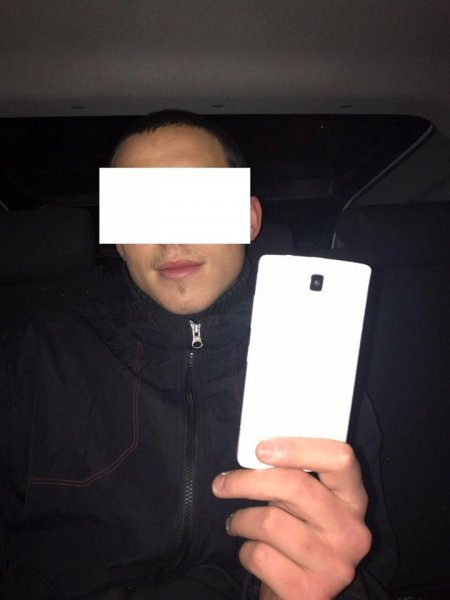 Кременчуцькі копи затримали чоловіка, який ножем погрожував підлітку