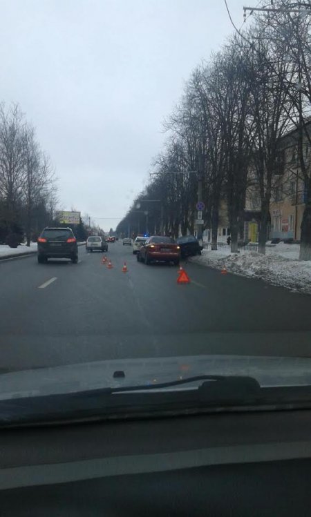 ДТП в Кременчуге: Lanos «поцеловал» «девяносто девятую» Ладу