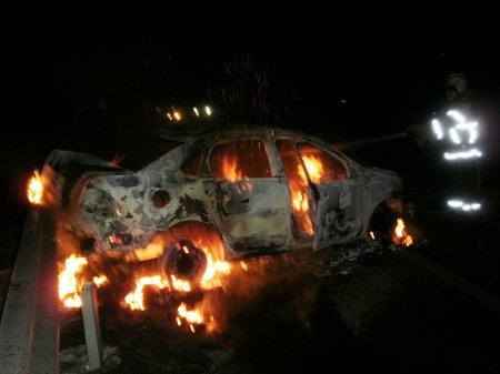 На Полтавщині за минулу добу згоріло 2 автівки На Полтавщині за минулу добу згоріло 2 автівки