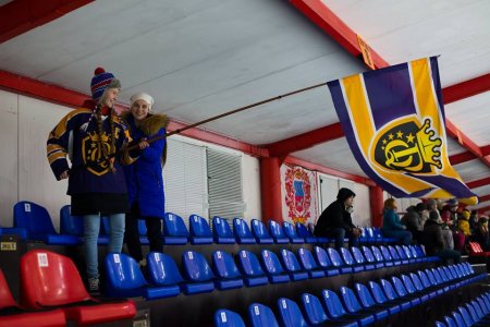 Хокейна жіноча команда «Лавина» закінчила виступи у чемпіонаті