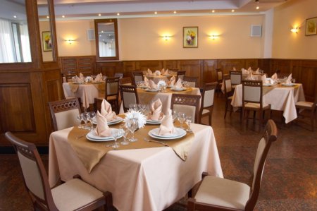 Специальные предложения от ресторана Европейский в самый романтический вечер