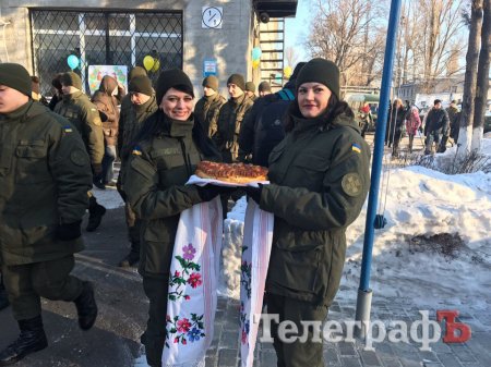 «Папочка, я так ждал!»: нацгвардейцы Кременчуга вернулись из зоны АТО