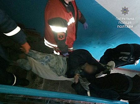 Заложник хлама: полицейские и спасатели искали дедушку в его квартире