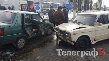В Кременчуге на Керченской ДТП: два человека в больнице