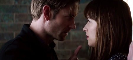 «Відшмагай мене!»: почти рецензия от «Ъ» на «50 оттенков темного»