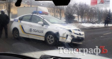 «- 1»: в Кременчуге разбили еще один полицейский Prius