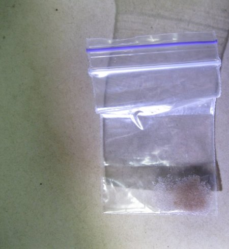 В центре Кременчуга полиция задержала наркомана за рулём и его пассажира с пистолетом