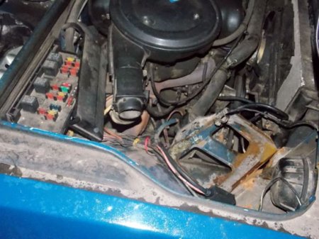 У Кобеляках 19-річний хлопець вкрав ВАЗ із гаража редакції газети