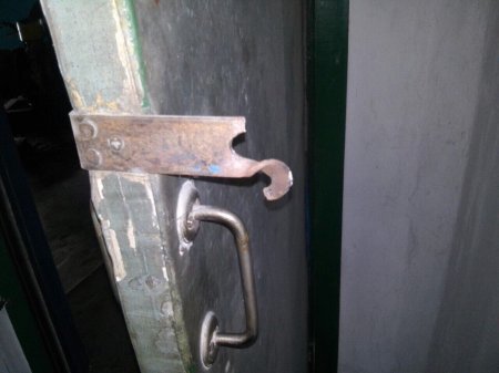 Коли сусід «вообще красавчик»: кременчужанин самотужки затримав розкрадача ліфту