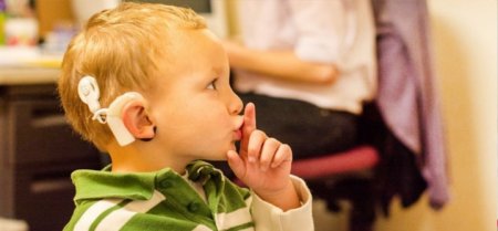 Бережи вуха змолоду: 29 маленьких кременчужан з вадами слуху стоять на обліку