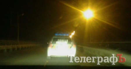 В Кременчуге засветилась полицейская машина без включённых габаритов